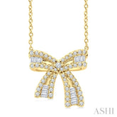 1/3 Ctw Bow Round Cut Diamond Fashion Pendant With Chain in 14k Yellow Gold