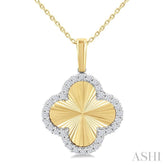 1/4 Ctw Fluted Texture Clover Round Cut Diamond Pirouette Fashion Pendant With Chain in 10K Yellow and White Gold