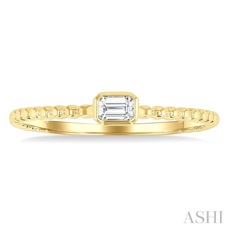 1/6 Ctw Bead Bijoux East-West Bezel Set Emerald CutDiamond Stackable Petite Fashion Ring in 14K Yellow Gold