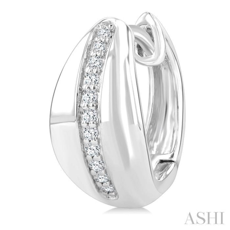 1/6 Ctw Round Cut Diamond Bold Fashion Hoop Earrings in 10K White Gold