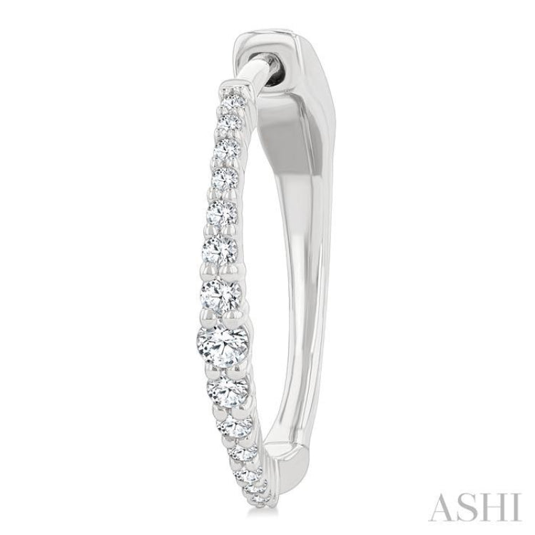 1/4 Ctw Round Cut Diamond Graduated Riviera Hoop Earrings in 14K White Gold