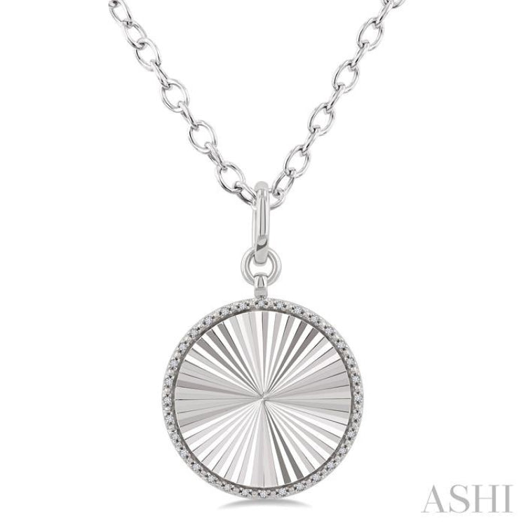 1/10 Ctw Round Fluted Medallion Single Cut Diamond Pendant With Chain in Sterling Silver