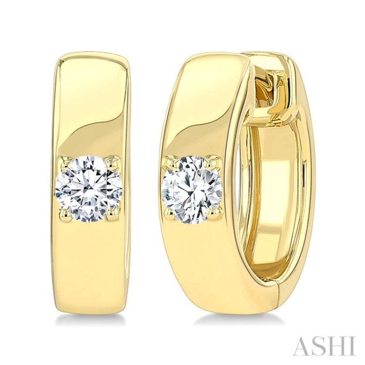 1/6 Ctw Round Shape Diamond Petite Huggie Earrings in 10K Yellow Gold