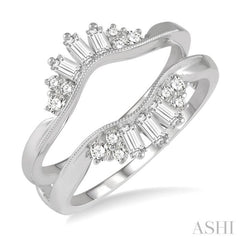 1/2 Ctw Curved Center Baguette Tower and Round Cut Diamond Insert Ring in 14K White Gold