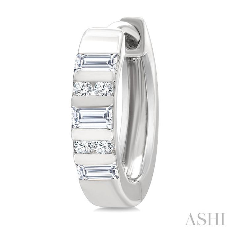 1/4 Ctw Ribbed Baguette and Round Cut Diamond Huggie Petite Earring in 10K White Gold