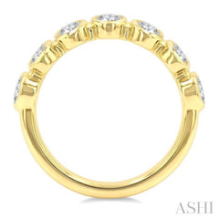 1 1/4 Ctw 7 Stone Bezel Set Oval Cut Diamond Fashion Band in 14K Yellow Gold