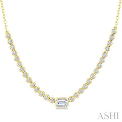 1/2 Ctw Luna Bezel Halfway Bezel Set Emerald and Round Cut Diamond Necklace in 14K Yellow Gold