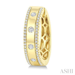 1/2 Ctw Flush Set Round Cut Diamond Fashion Huggie Earrings in 14K Yellow Gold