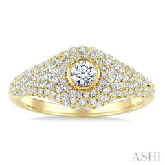 1 1/10 Ctw Pave Set Round Shape and Round Cut Diamond Fashion Signet Ring in 14K Yellow Gold