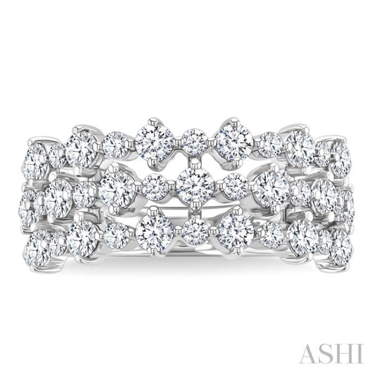 1 1/2 Ctw Triple Row Round Cut Diamond Fashion Band in 14K White Gold