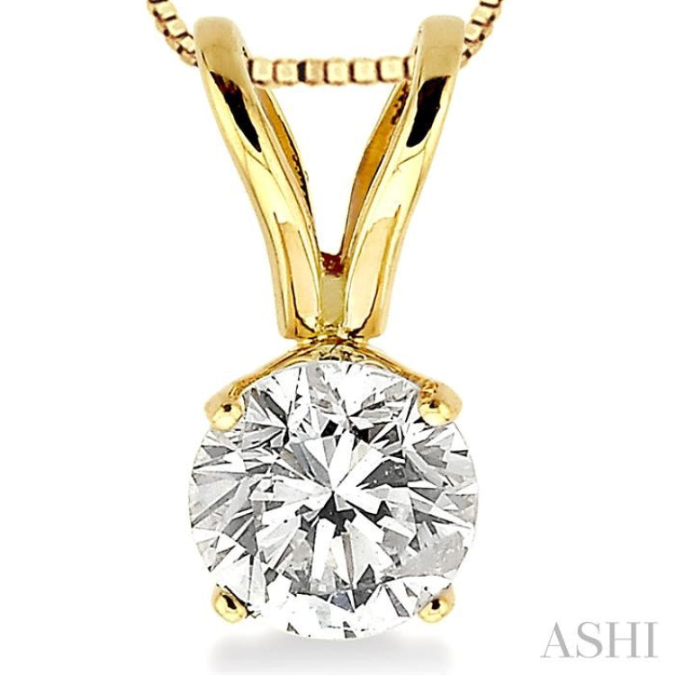 Round Cut Diamond Solitaire Pendant in 14K Yellow Gold with chain