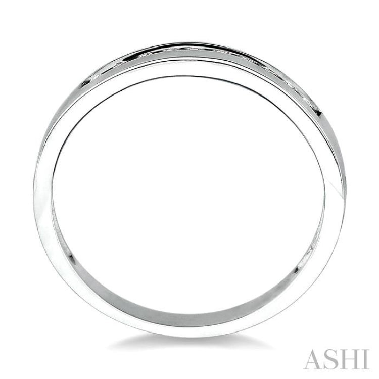 1/10 Ctw Round Cut Diamond Band in 10K White Gold