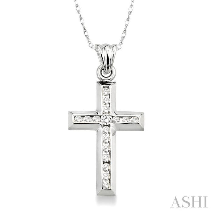 1/4 Ctw Round Cut Diamond Cross Pendant in 14K White Gold with Chain