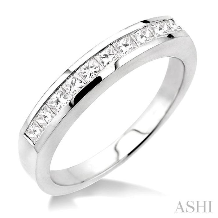 1/2 Ctw Princess Cut Diamond Wedding Band in 14K White Gold