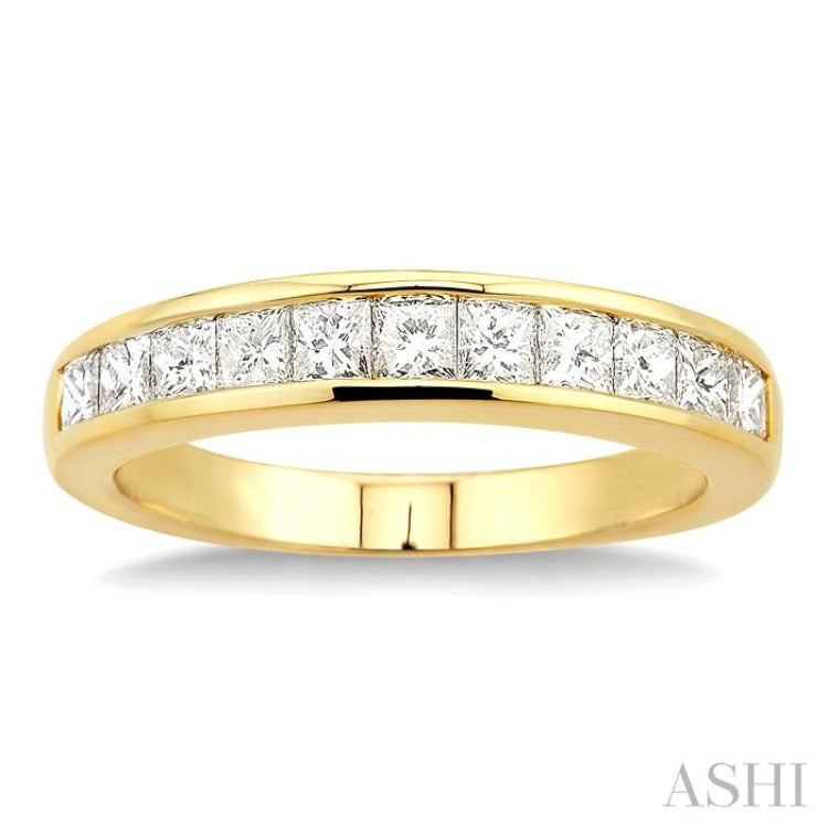 1 Ctw Princess Cut Diamond Wedding Band in 14K Yellow Gold