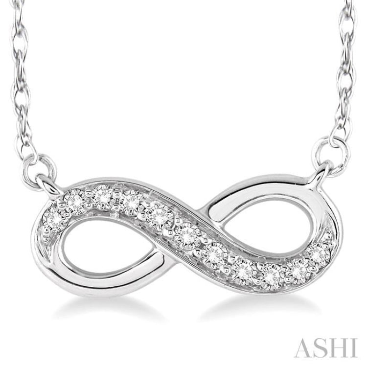 1/6 Ctw Round Cut Diamond Infinity Pendant in 10K White Gold with Chain