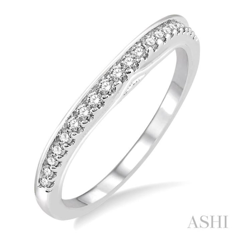 1/4 Ctw Round Cut Diamond Wedding Band in 14K White Gold