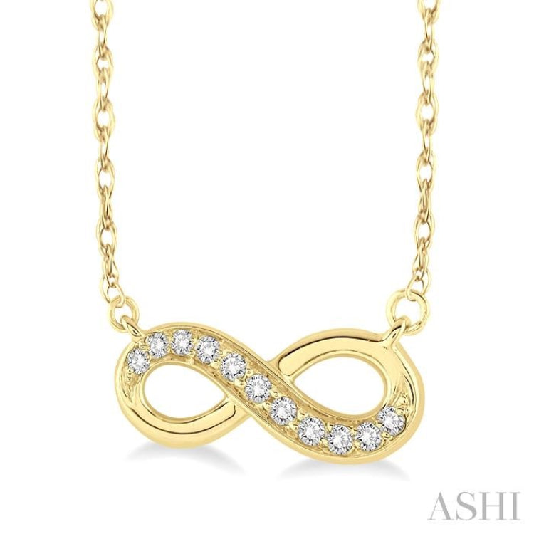 1/6 Ctw Round Cut Diamond Infinity Pendant in 14K Yellow Gold with Chain