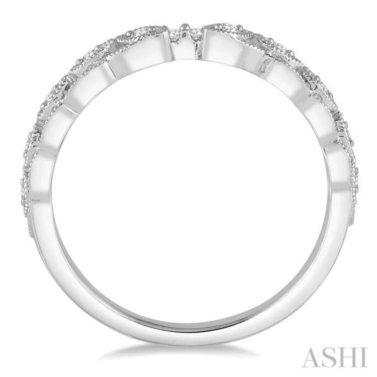 1/20 Ctw Round Cut Diamond Wedding Band in 14K White Gold