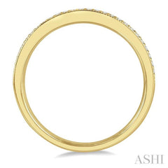 1/10 ctw Round Cut Diamond Wedding Band in 14K Yellow Gold