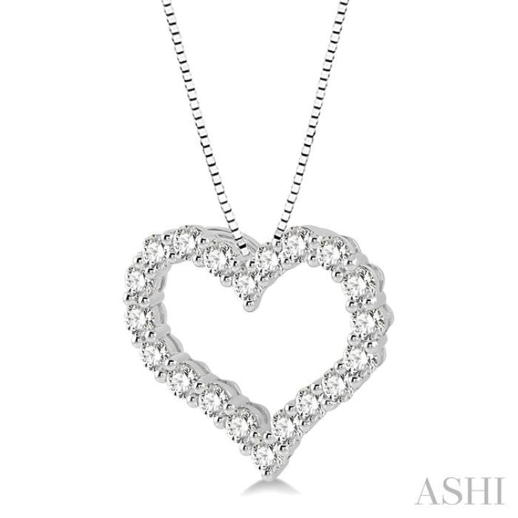 3/4 Ctw Heart Shape Round Cut Diamond Pendant With Chain in 14K White Gold