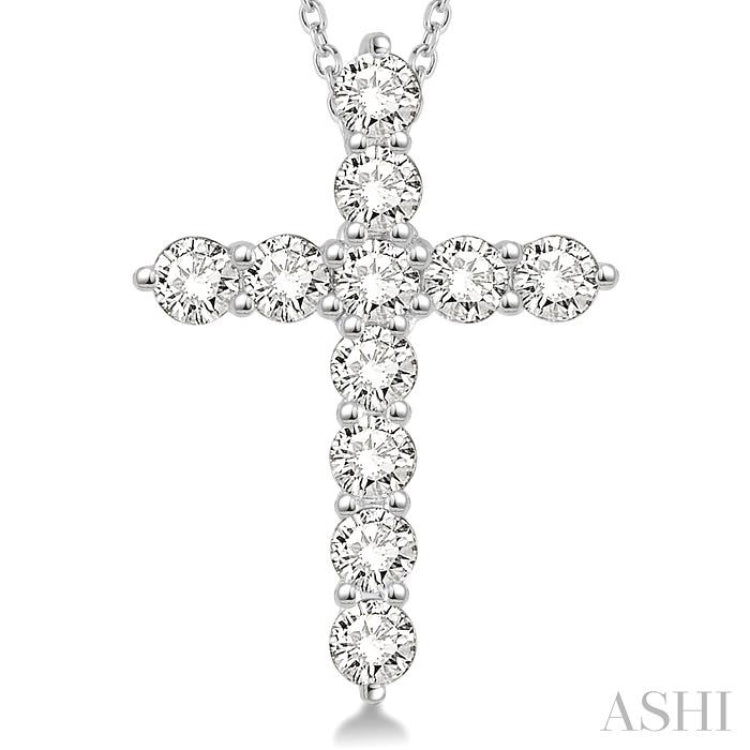 1 1/2 Ctw Round Cut Diamond Cross Pendant in 14K White Gold with Chain