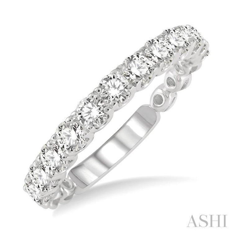 1 Ctw Round Cut Diamond Wedding Band in 14K White Gold