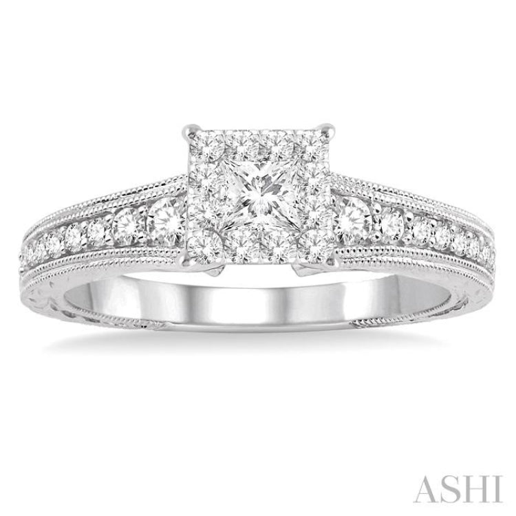 1/2 Ctw Round Cut Diamond Lovebright Engagement Ring in 14K White Gold