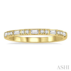 1/6 Ctw Baguette and Round Cut Diamond Stack Band in 14K Yellow Gold