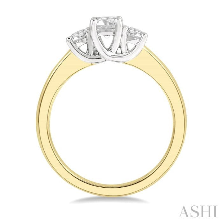 1/2 Ctw Round Cut Diamond Three-Stone Ring in 14K Yellow and White Gold