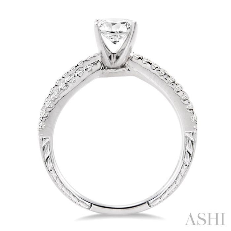 1 Ctw Diamond Engagement Ring with 5/8 Ct Round Cut Center Stone in 14K White Gold