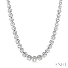 3 Ctw Round Cut Diamond Illusion Necklace in 14K White Gold