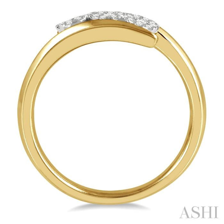 1/5 ctw Bypass Triple Circular Mount Lovebright Round Cut Diamond Fashion Ring in 14K Yellow and White Gold