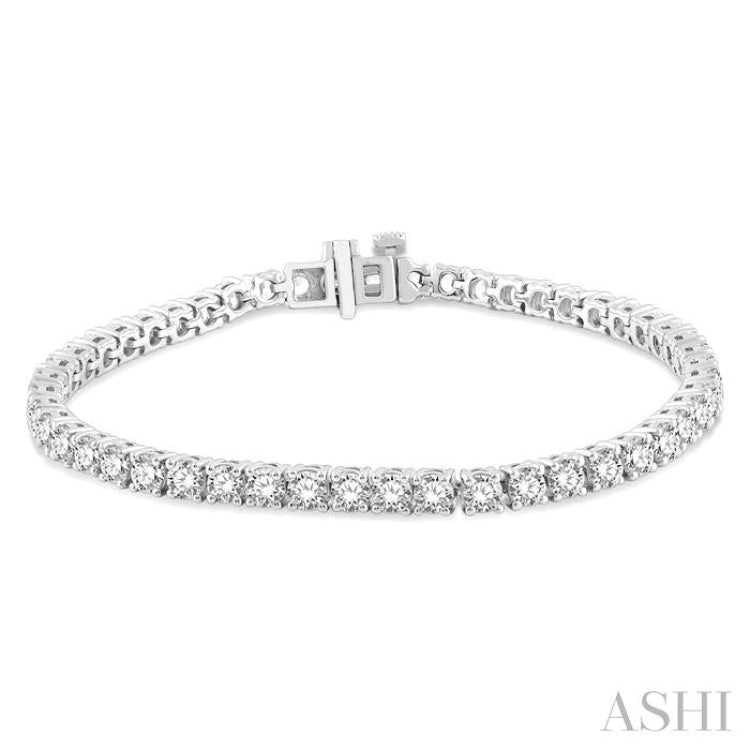 7 Ctw Round Cut Diamond Tennis Bracelet in 14K White Gold