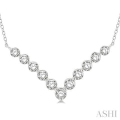 1 Ctw Chevron Round Cut Diamond Necklace in 14K White Gold