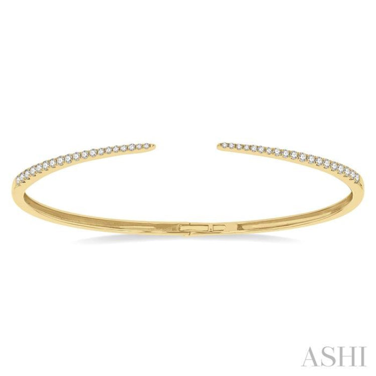 1/2 Ctw Round Cut Diamond Claw Cuff Bangle in 14K Yellow Gold