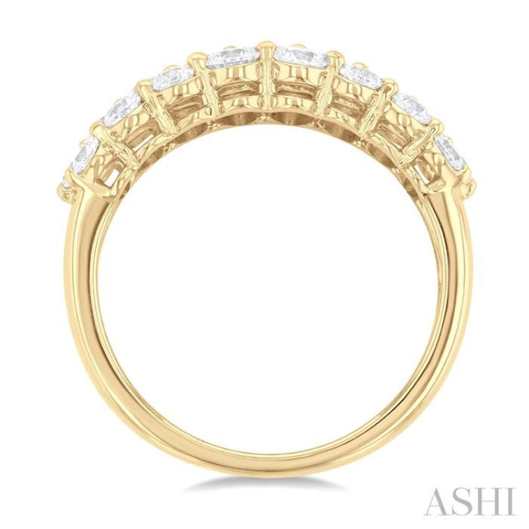 1 1/2 ctw Lattice Triple Row Round Cut Diamond Fashion Band in 14K Yellow Gold