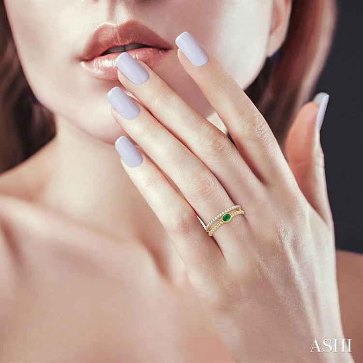 4x3 MM Oval Shape Emerald and 1/5 Ctw Round Cut Diamonds Precious Fashion Split Twin Ring in 10K Yellow Gold