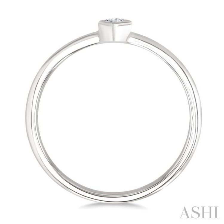 1/6 Ctw Petite Bezel Set Marquise Cut Diamond Fashion Ring in 10K White Gold
