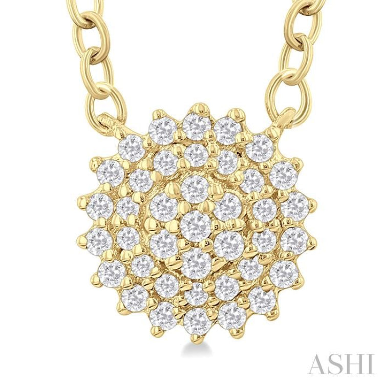 1/6 Ctw Petite Round Shape Round Cut Diamond Cluster Fashion Pendant With Chain in 10K Yellow Gold