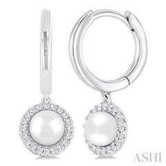 1/8 Ctw Petite 5.5 MM Cultured Pearl and Round Cut Diamond Halo Fashion Huggies in 10K White Gold