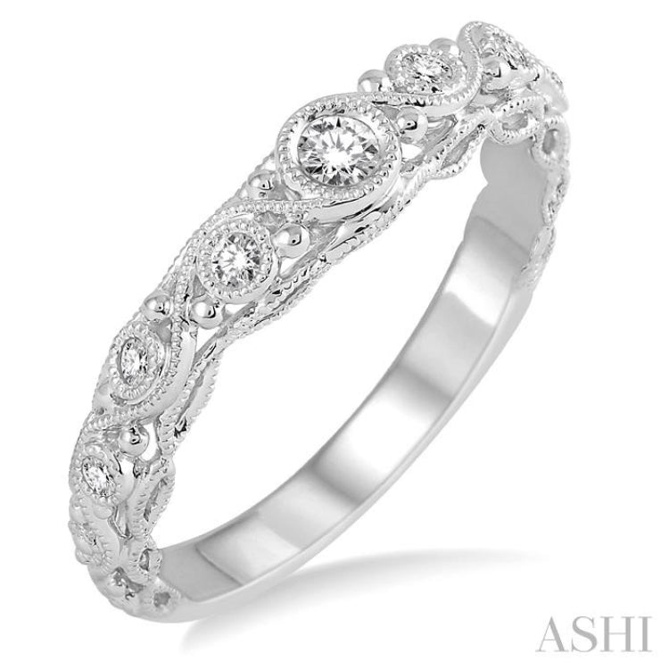 1/6 Ctw Round Cut Diamond Wedding Band in 14K White Gold