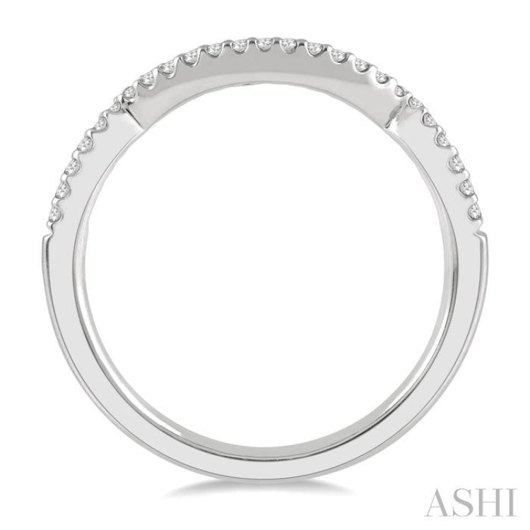 1/8 ctw Curved Round Cut Diamond Wedding Band in 14K White Gold