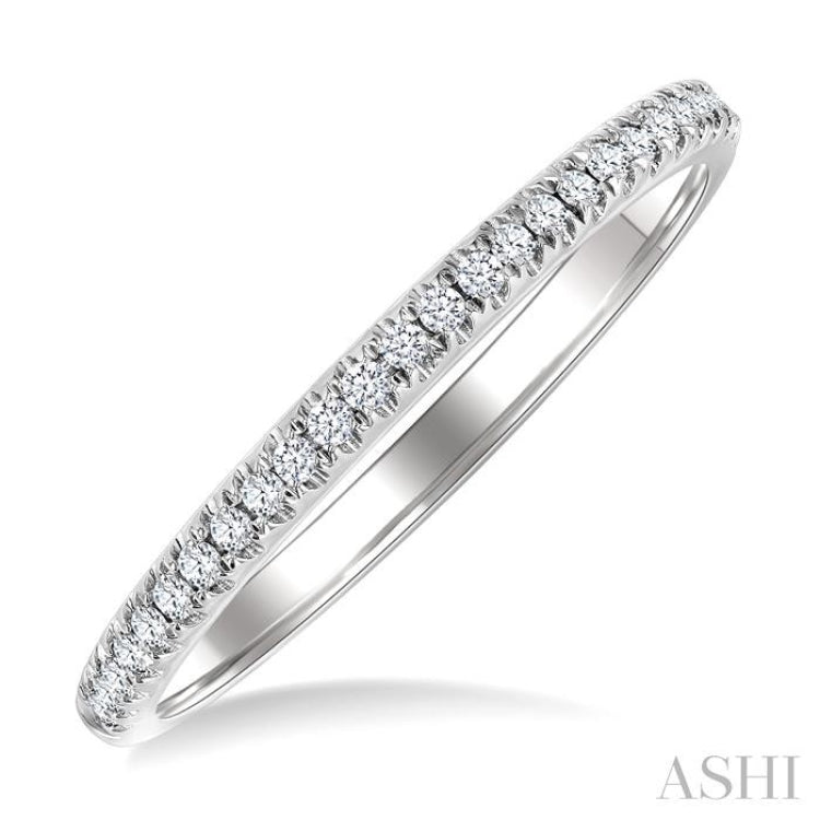 1/8 Ctw Round Cut Diamond Wedding Band in 14K White Gold