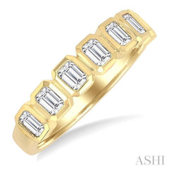 1 Ctw 7-Stone Bezel Set Emerald Cut Diamond Fashion Band in 14K Yellow Gold