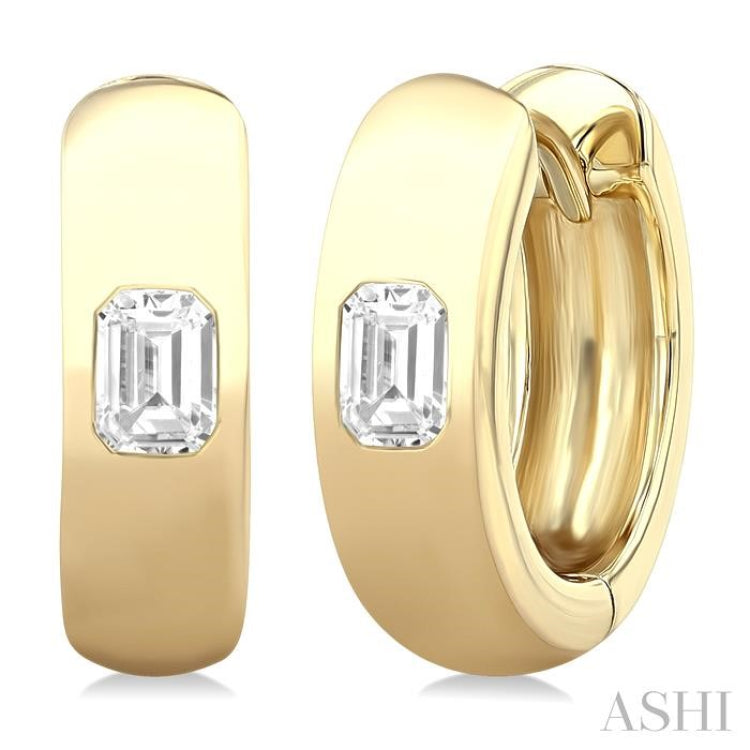1/3 Ctw Bezel Set Emerald Cut Diamond Fashion Huggie Earrings in 14K Yellow Gold