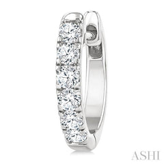 1/2 Ctw Round Cut Diamond Hoop Earrings in 14K White Gold