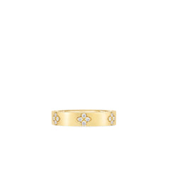 LOVE IN VERONA NARROW DIAMOND ACCENT RING