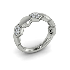 Alternating Diamond Cluster Honeycomb Ring