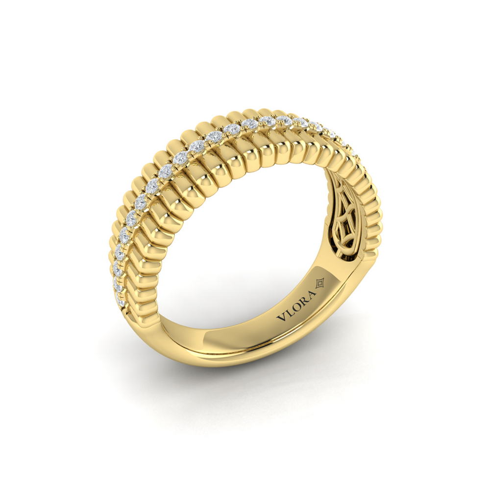 Fluted Ring with Center Diamonds